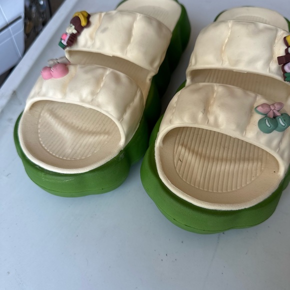 Avocado Sandals - Picture 2 of 2